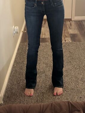 American Eagle Outfitters - size 8 Dark Wash Skinny Jeans